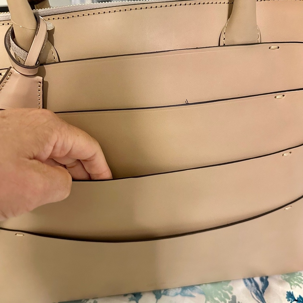 Boldrini large tote. New with tag comes with a designer scarf if u spend $400. - Picture 5 of 13